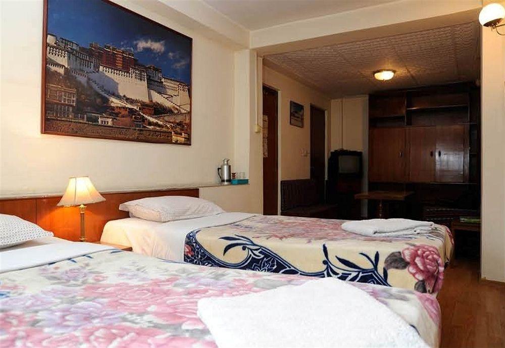 Garuda Hotel Kathmandu Exterior foto